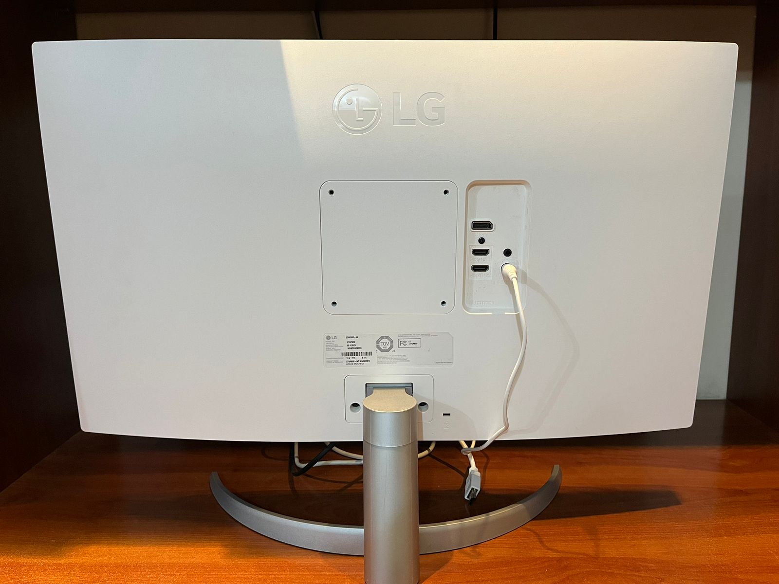 Monitor gamer LG 27'' - Imagen 4