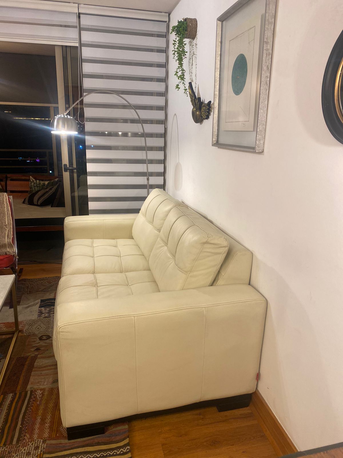 Sofá 2 cuerpos Beige de cuero ROSEN - Imagen 4