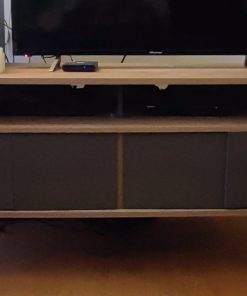 Rack Tv Vassel Miel y gris TuHome