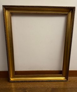 Marco de madera tallado