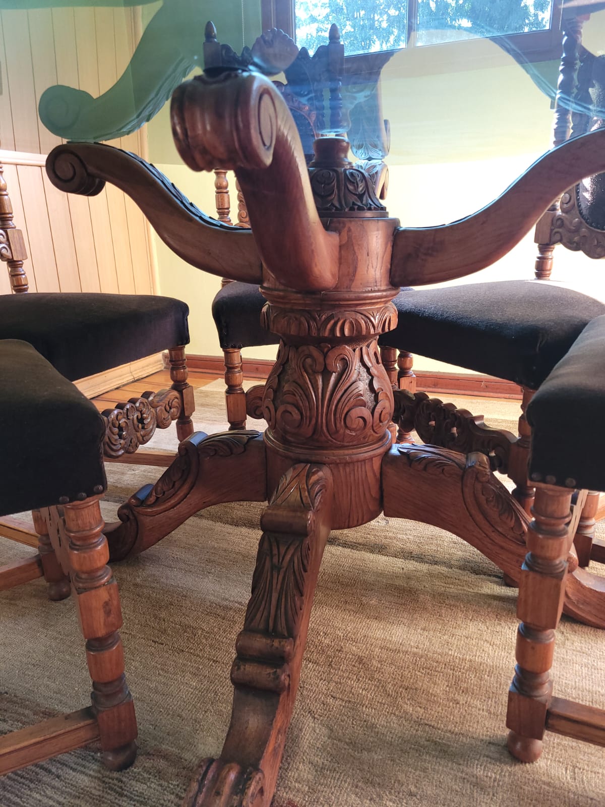 Juego de comedor de madera tallada con 6 sillas - Imagen 4