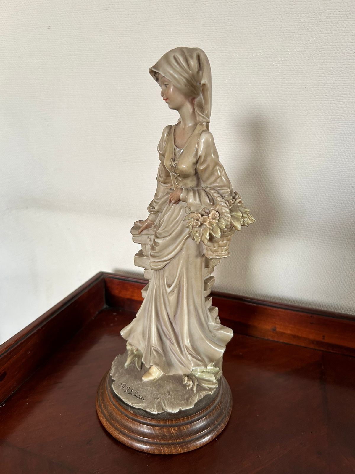 Figura porcelana Belconi - Imagen 2