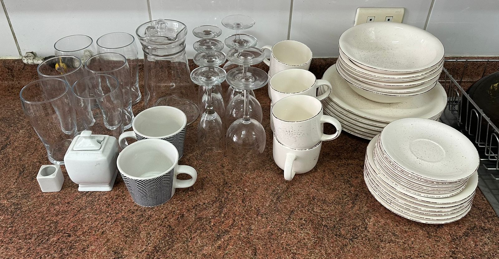 Set loza, copas, vasos y otros - Imagen 2