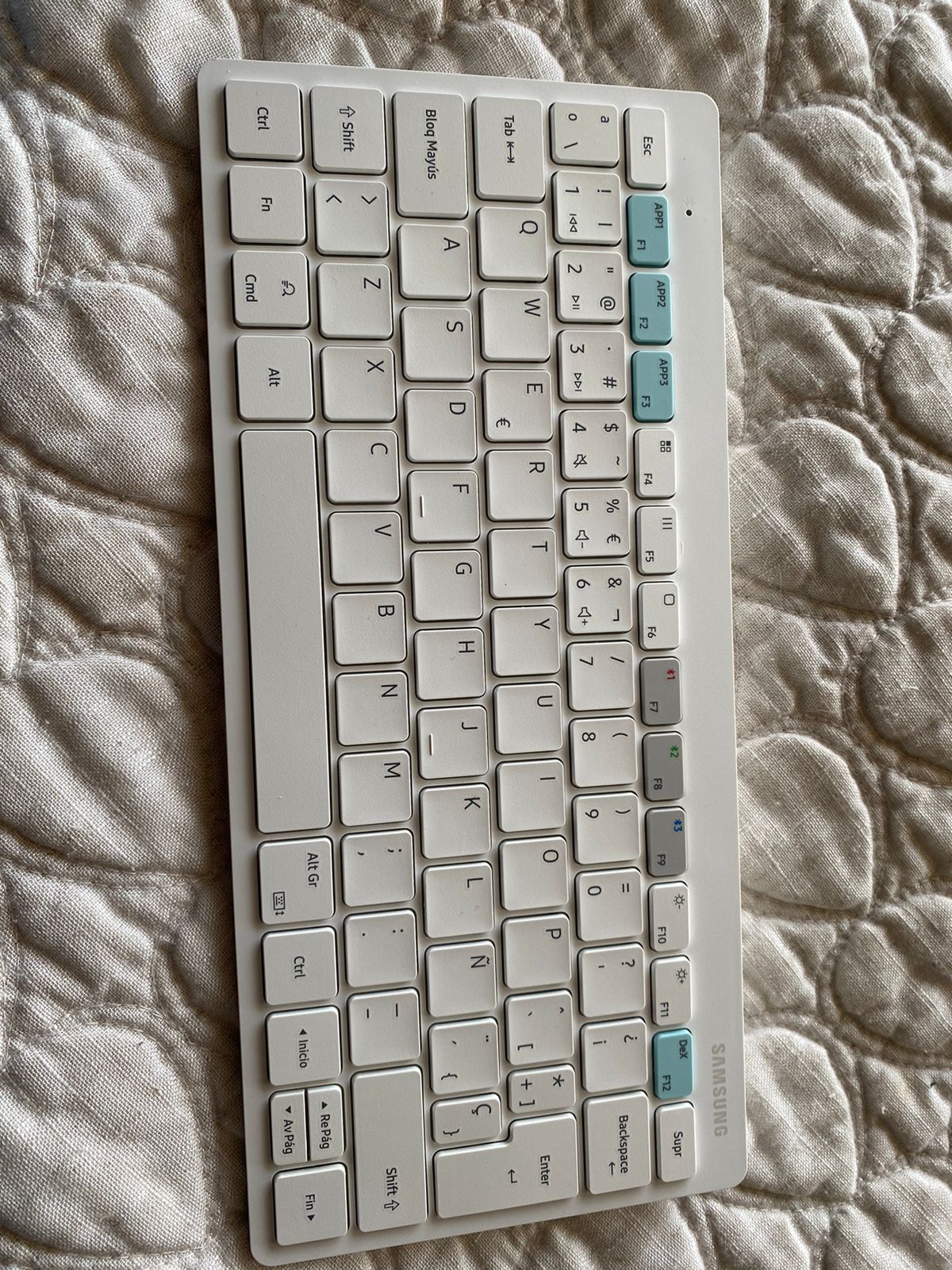 Teclado Samsung Trio 500 Multi Bluetooth - Imagen 2