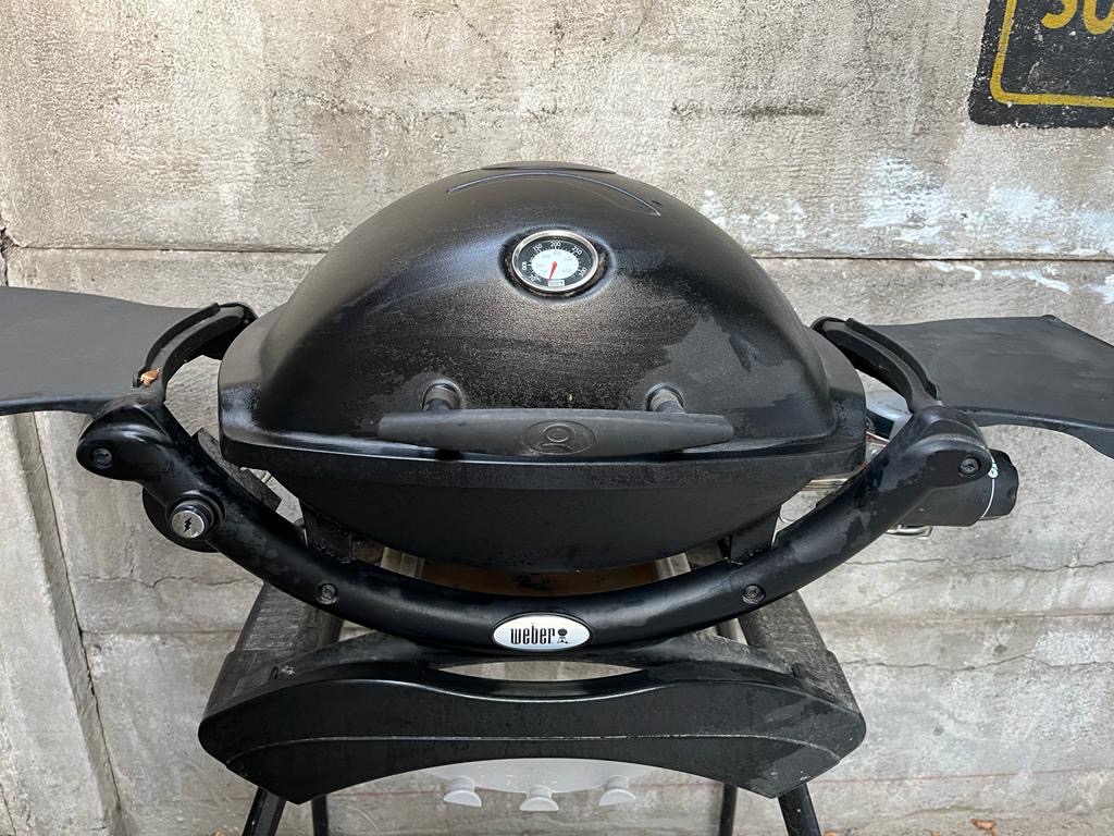 Parrilla a gas Weber Q1200 portátil - Imagen 4