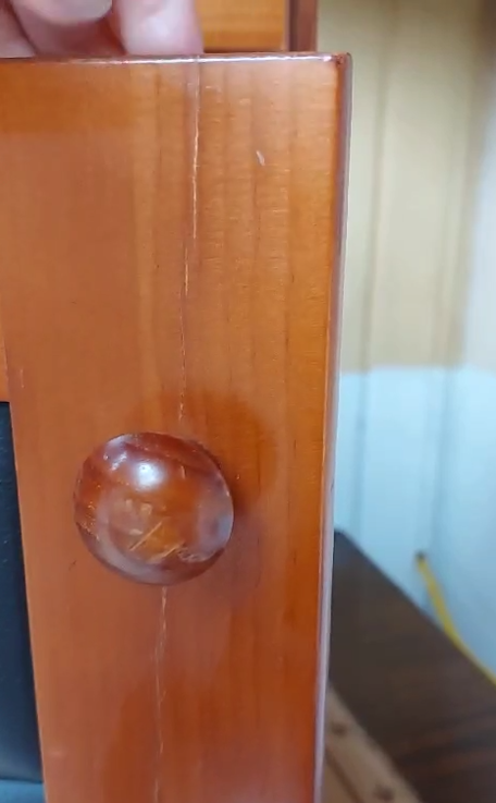 Par de veladores de madera - Imagen 3