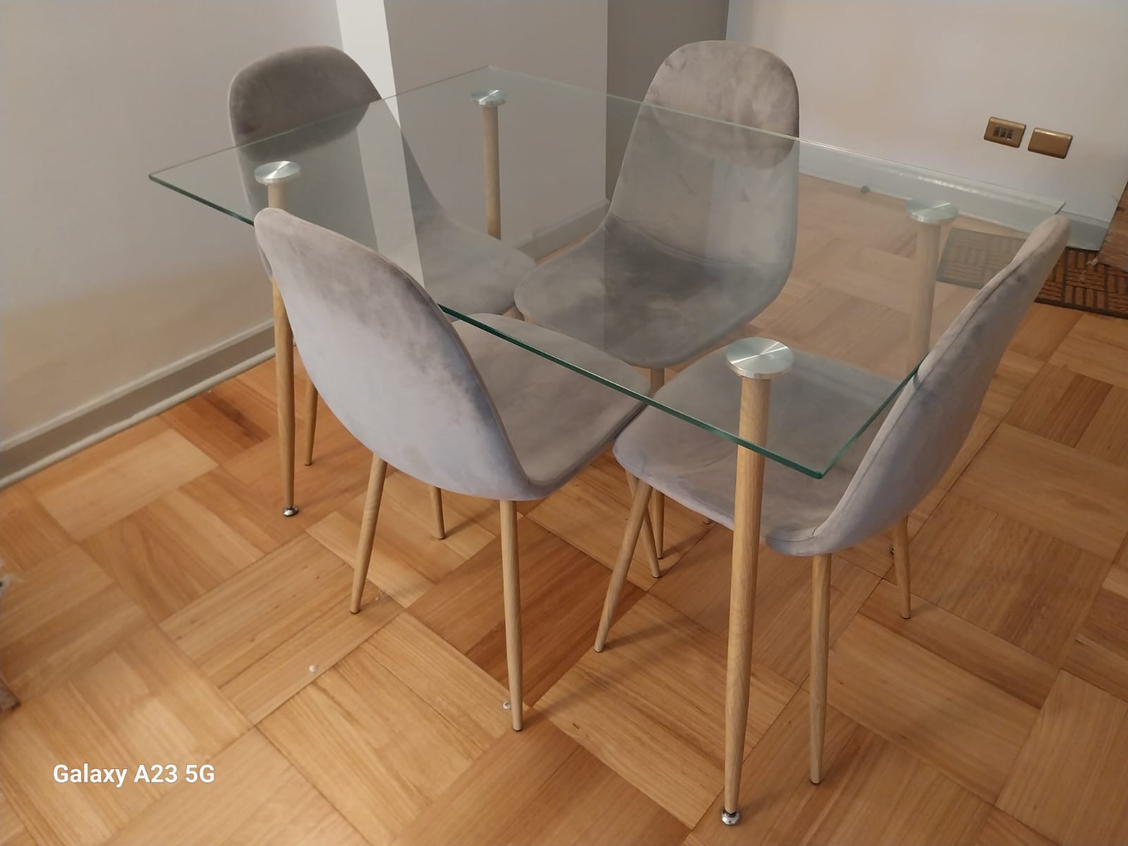 Juego de comedor vidrio templado 4 sillas - Imagen 3
