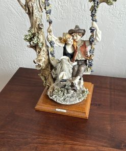 Figura pareja G. Armani