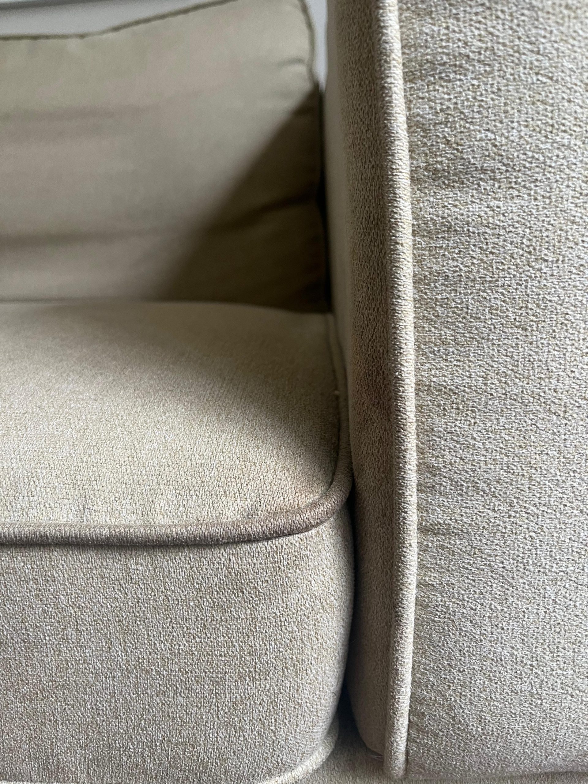 Sofá 3 cuerpos beige crudo - Imagen 2