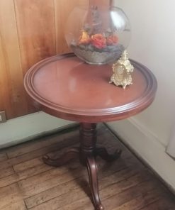 Mesa lateral madera color caoba