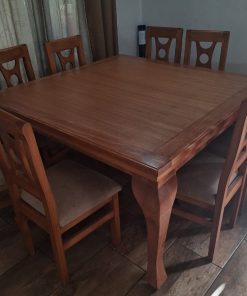 Juego comedor cuadrado con 8 sillas