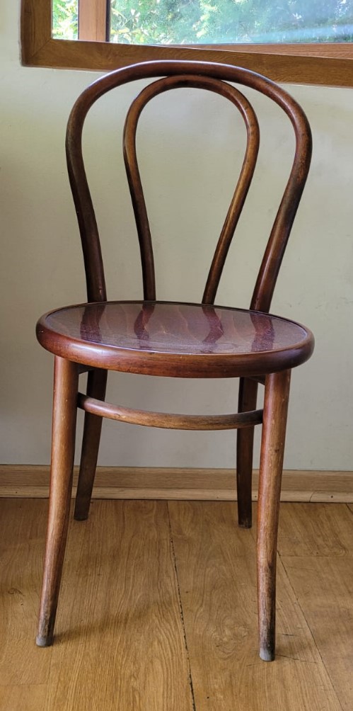 Silla de madera