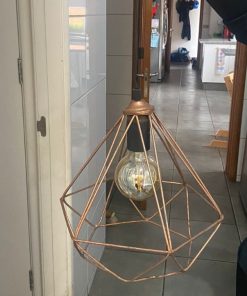 Lámpara geométrica metálica