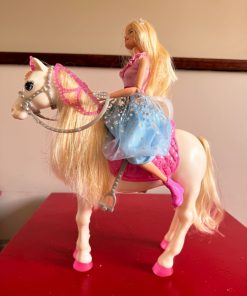 Caballo mágico con Barbie incluida