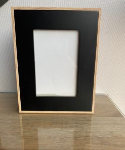 Marco de fotos negro Casaideas