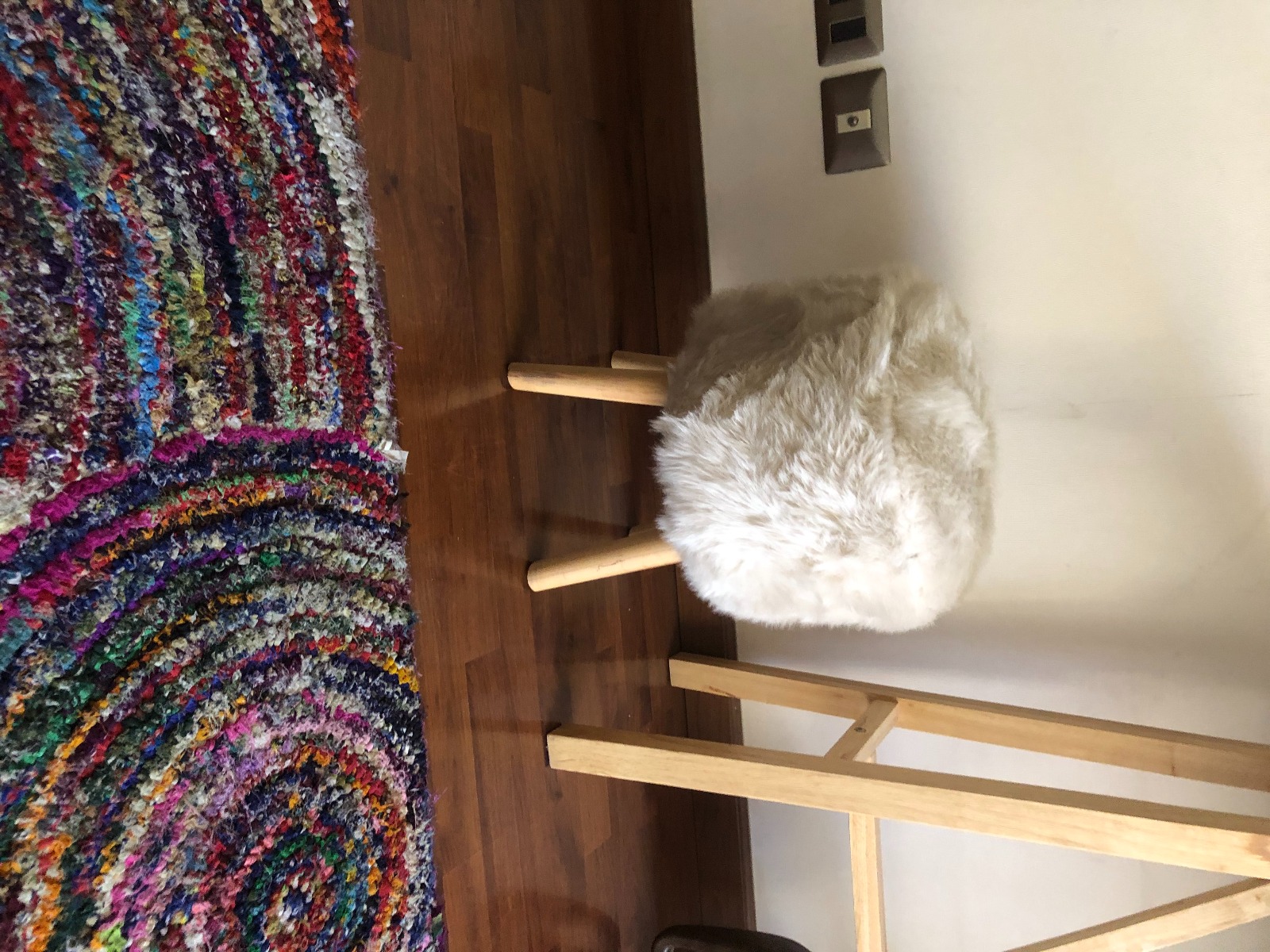 Piso beige afelpado - Imagen 2