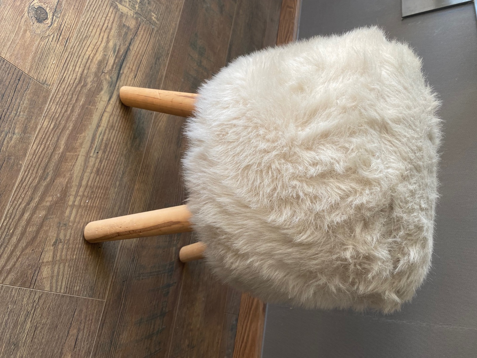 Piso beige afelpado - Imagen 5