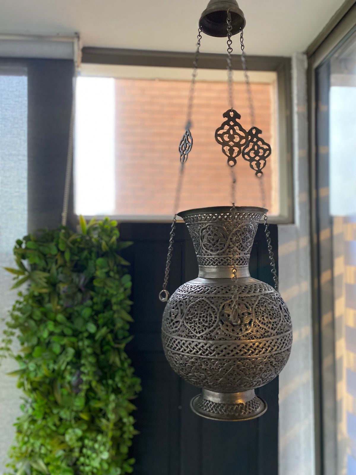 Lámpara de Bronce labrada a mano - Imagen 6