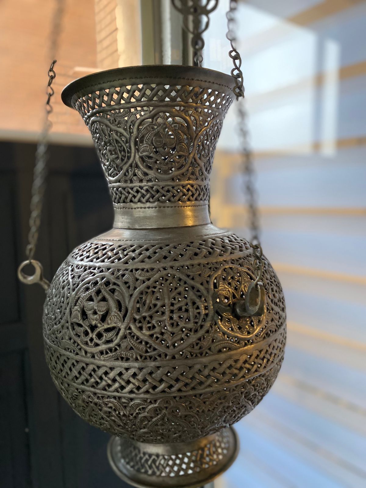 Lámpara de Bronce labrada a mano - Imagen 9
