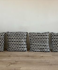 Set 4 cojines decorativos puntos
