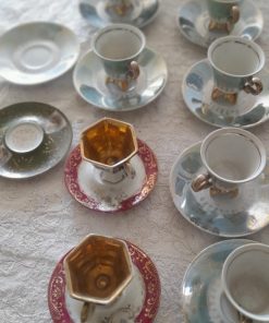 Set tazas de café doradas