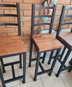 Sillas bar industrial Guillermo Gomien