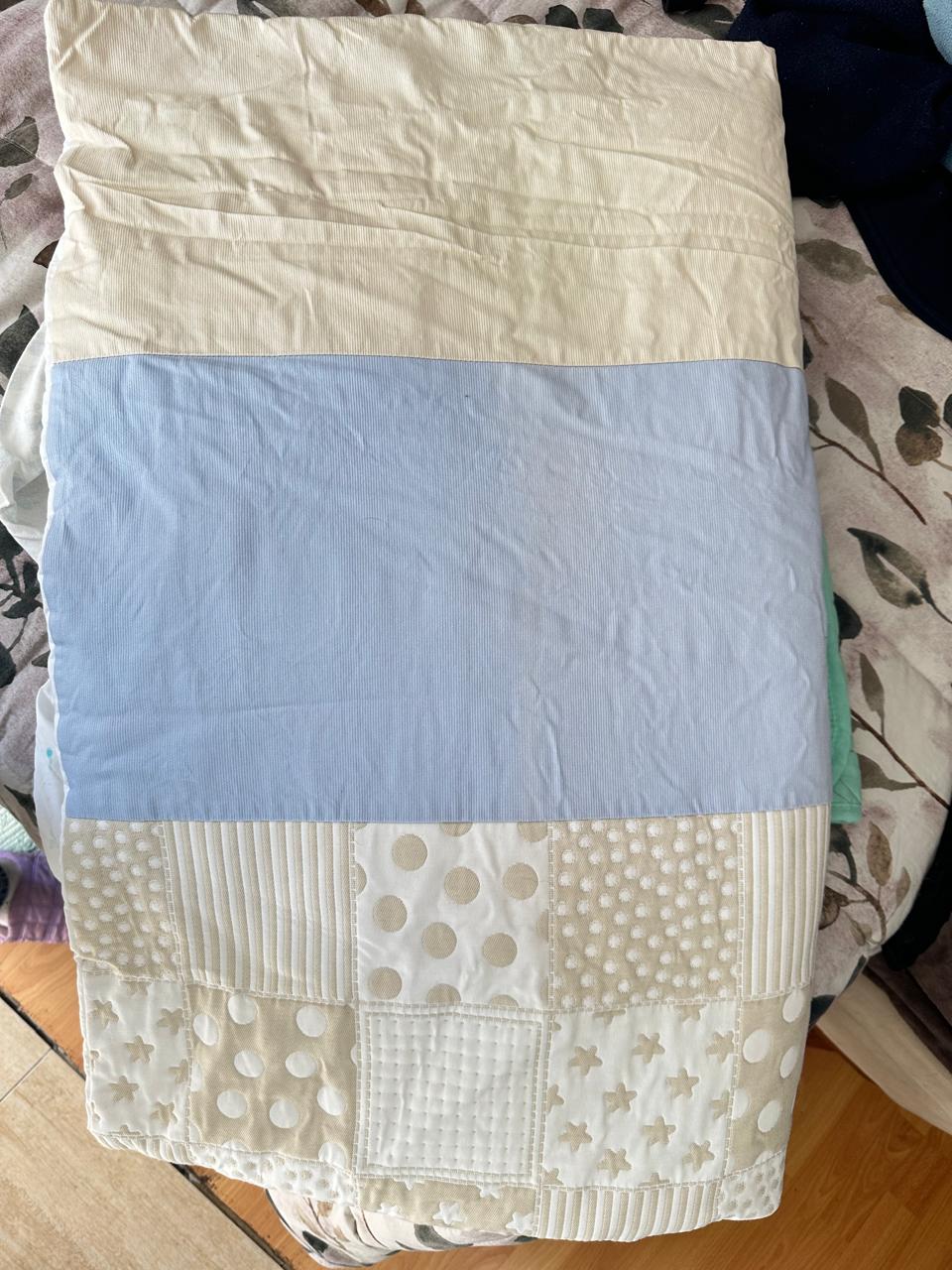 Cuna madera blanca con ropa de cama - Imagen 6