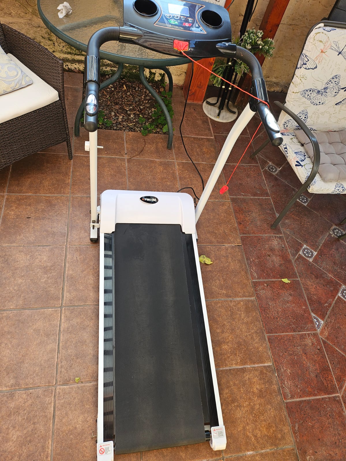 Trotadora eléctrica plegable 1.5 HP BASKO FITNESS - Imagen 3