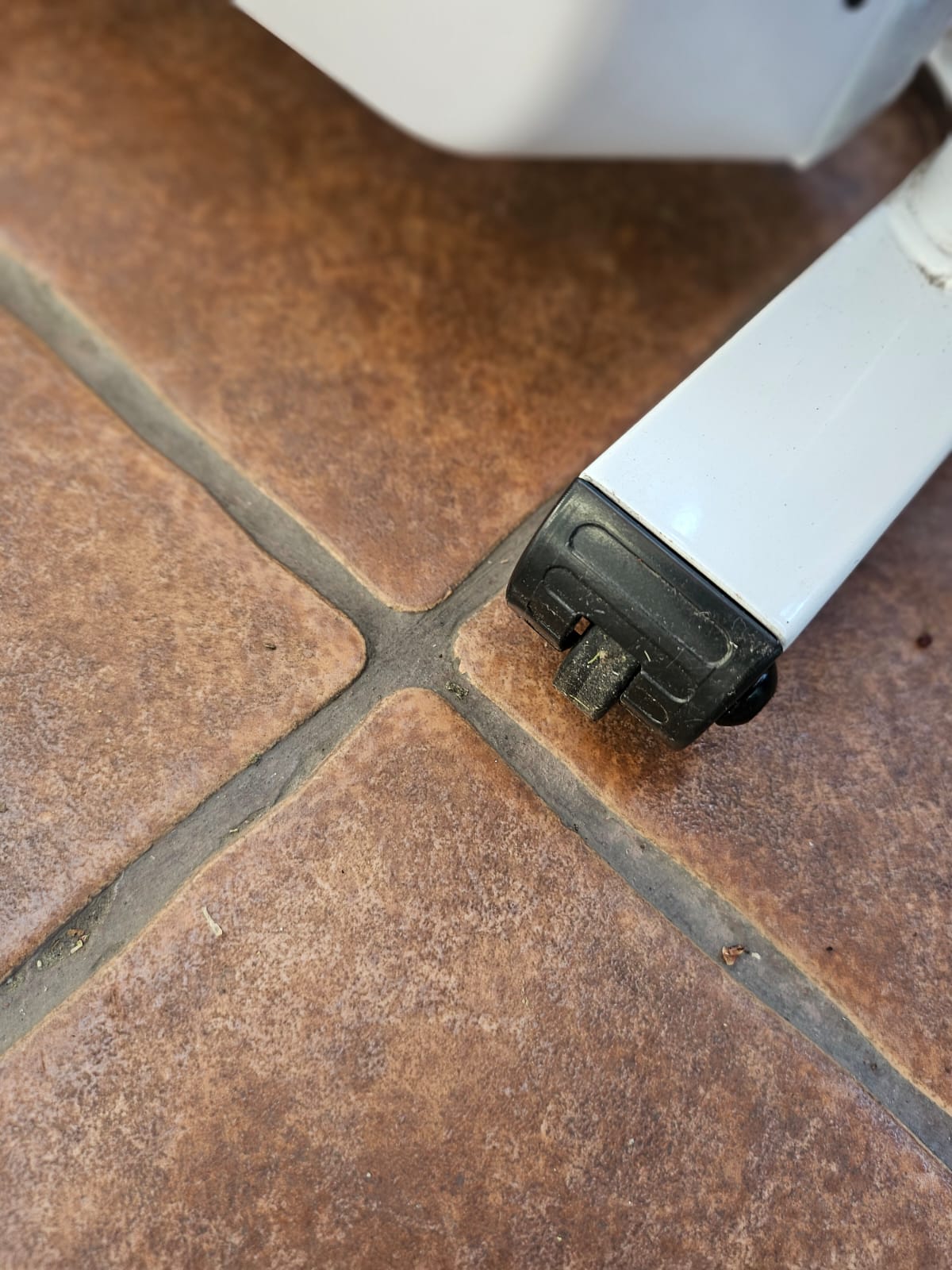 Trotadora eléctrica plegable 1.5 HP BASKO FITNESS - Imagen 6