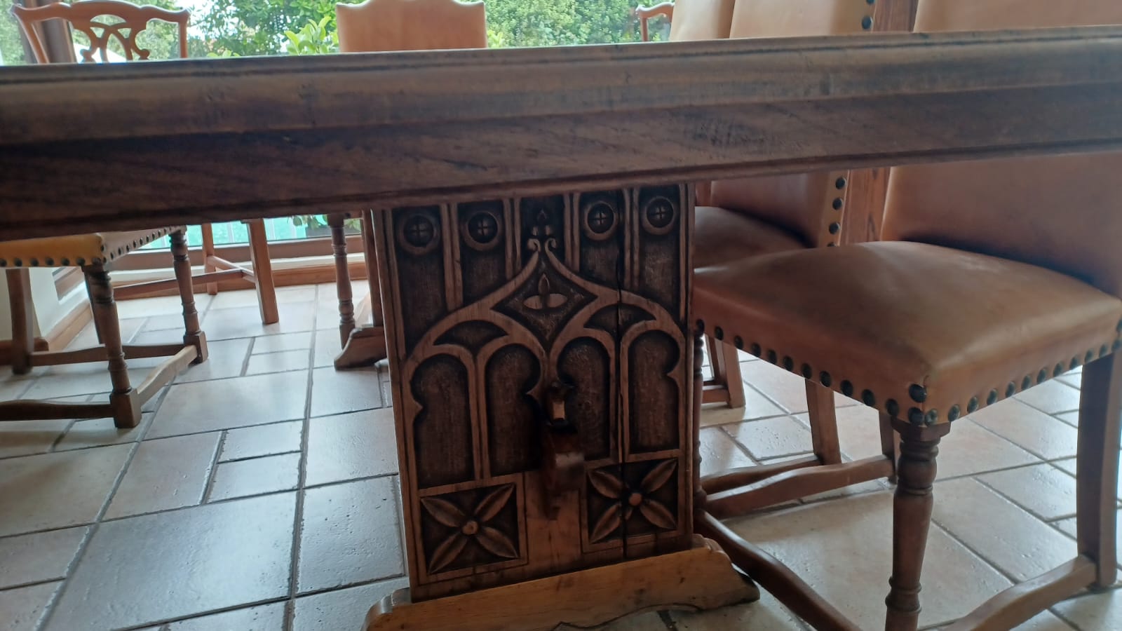 Juego de comedor madera 6 sillas y 2 sitiales - Imagen 2