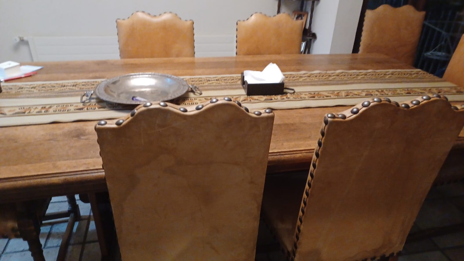 Juego de comedor madera 6 sillas y 2 sitiales - Imagen 4