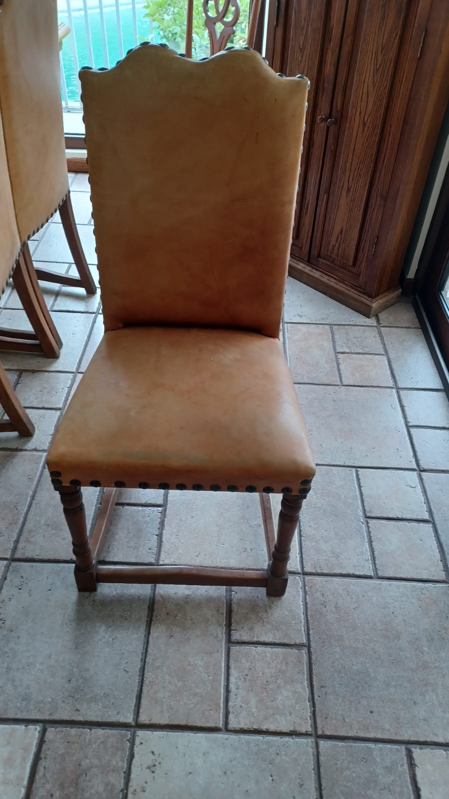 Juego de comedor madera 6 sillas y 2 sitiales - Imagen 6