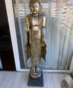 Buda tallado en madera con foil dorado