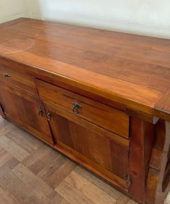 Buffet rustico de Roble