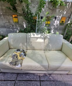 Sofá 3 cuerpos ecocuero beige