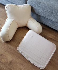 Cojín respaldo beige Induvet y cojín multifuncional