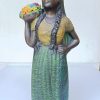 Figura mujer con flores cerámica Mexicana