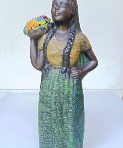 Figura mujer con flores cerámica Mexicana
