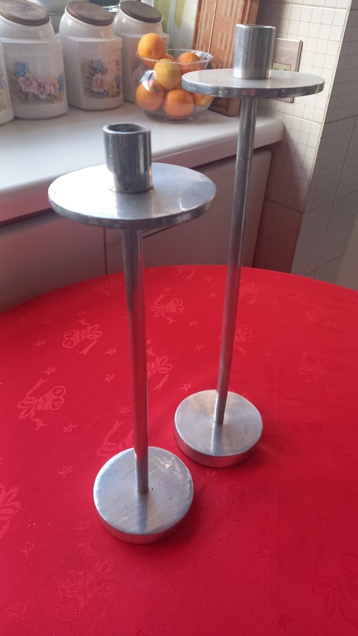 Par candelabros peltre