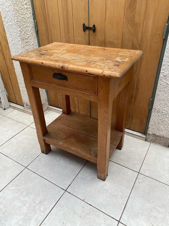 Velador mesa lateral ferrocarriles del estado