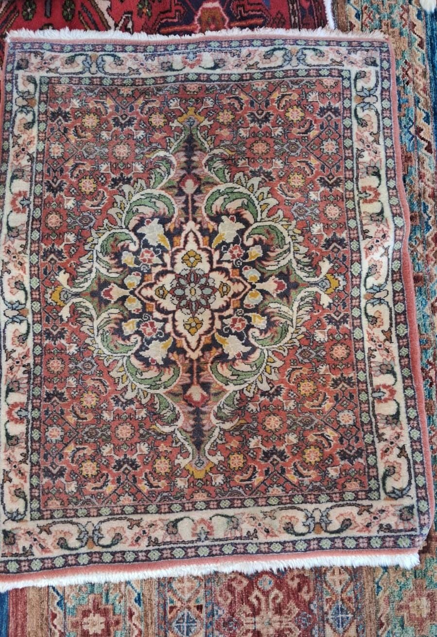 Alfombra Persa tonos tierra