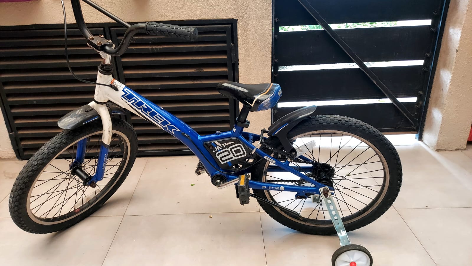 Bicicleta infantil Trek aro 20 - Imagen 3