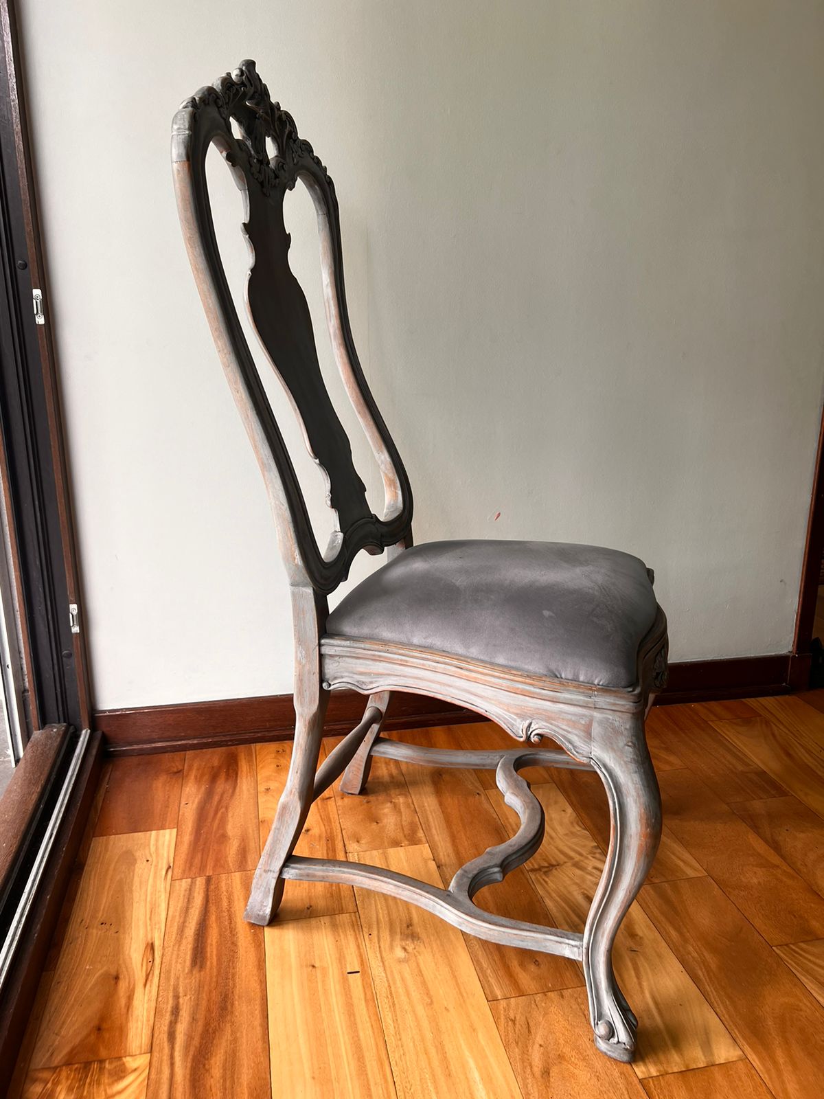 Juego de 6 sillas y 2 sitiales Normando - Imagen 3