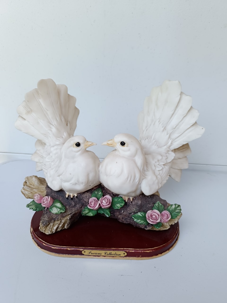 Figura aves en porcelana