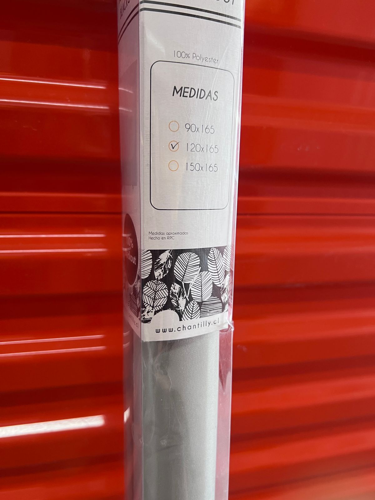 Cortina roller black out gris Chantilly - Imagen 3