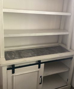 Mueble librero blanco Ashley