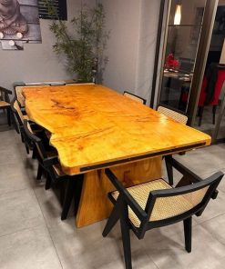Mesa de comedor rústica madera Cipres Macrocarpa (sin sillas)
