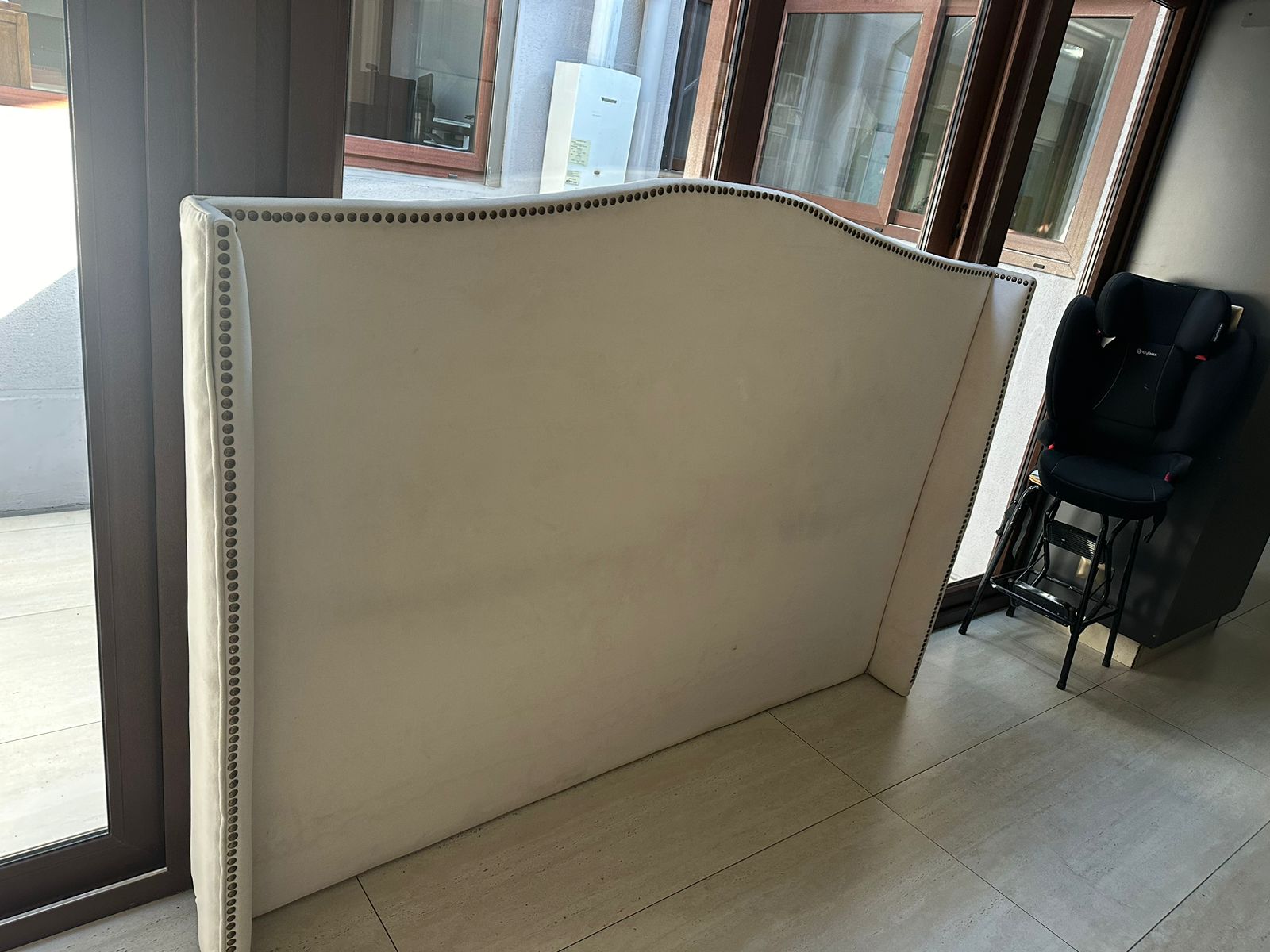 Respaldo King tachas felpa Casa Rosa - Imagen 2