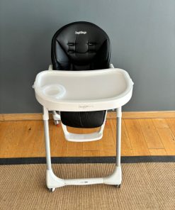 Silla de comer negra PegPrego