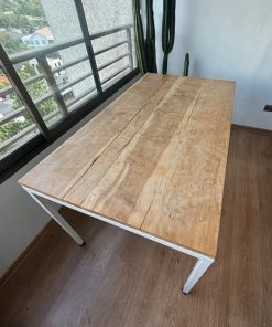 Mesa de comedor metal Lenga